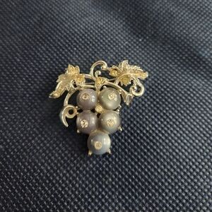 Early 1940 old and rare Coro bunch of grapes brooch/pin  signed